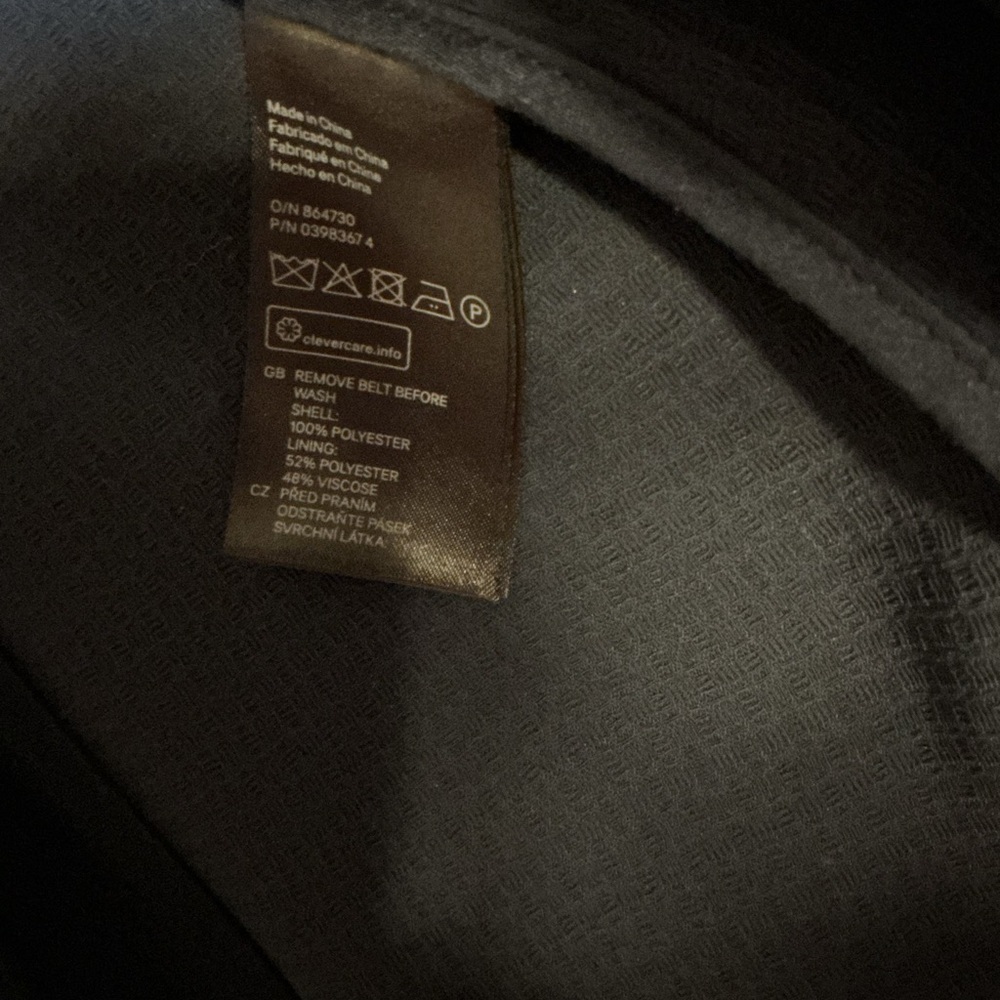 Forever 21 Navy vest - Picture 6 of 6